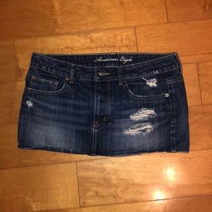 AE Lowcut mini skirt